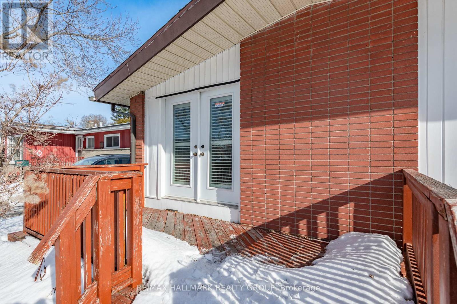 2223 Halifax Drive, Ottawa, Ontario  K1G 2W4 - Photo 14 - X12853696