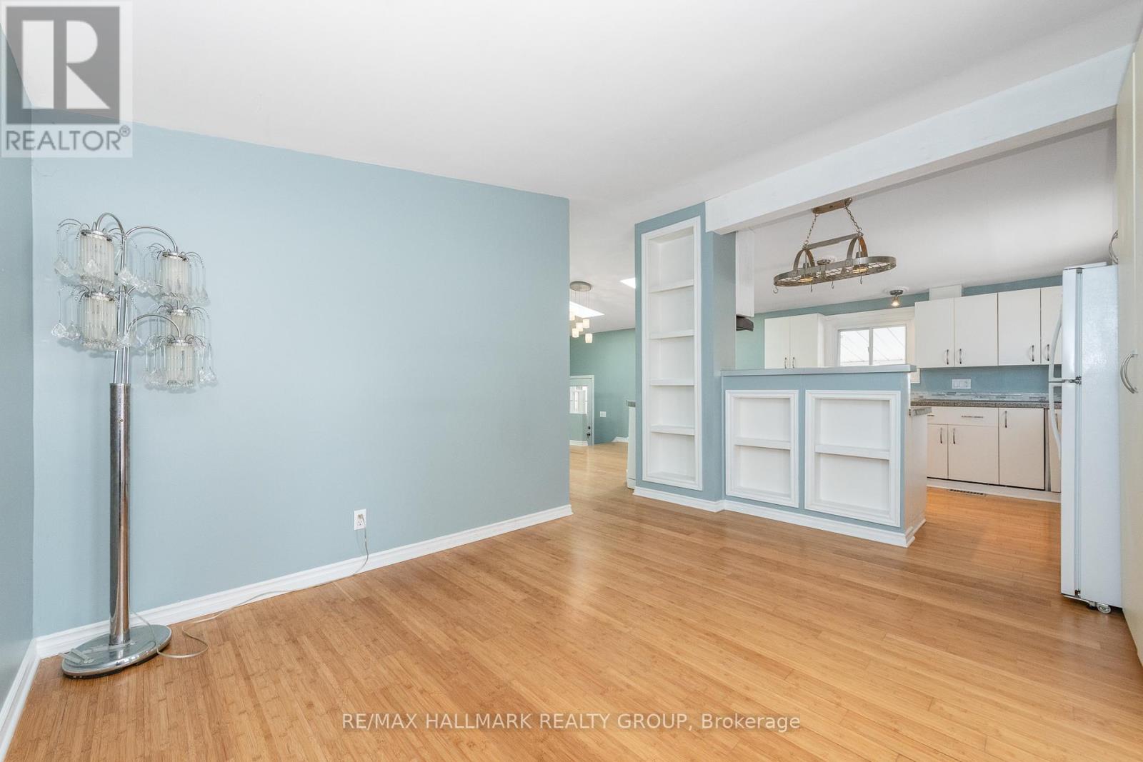 2223 Halifax Drive, Ottawa, Ontario  K1G 2W4 - Photo 16 - X12853696