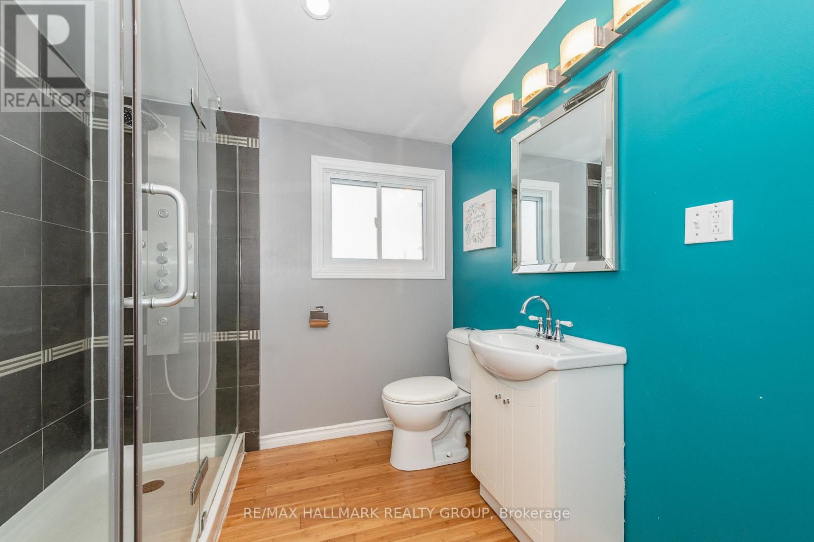 2223 Halifax Drive, Ottawa, Ontario  K1G 2W4 - Photo 27 - X12853696
