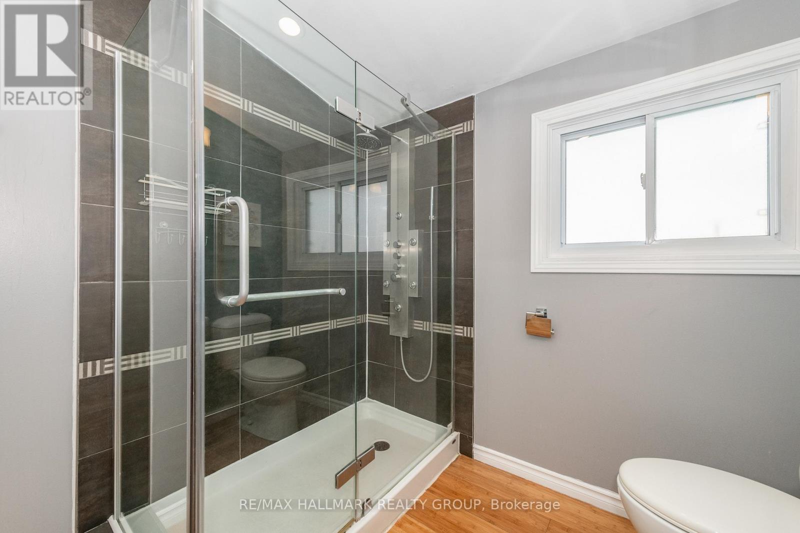 2223 Halifax Drive, Ottawa, Ontario  K1G 2W4 - Photo 28 - X12853696