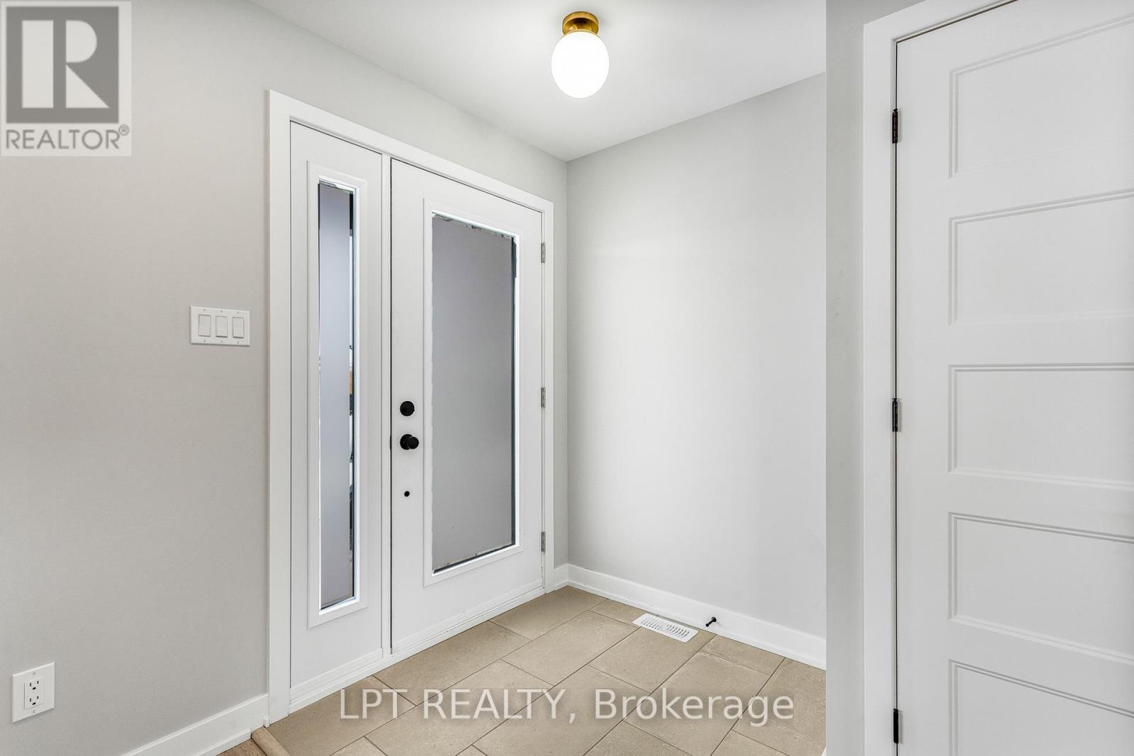 965 Katia Street, The Nation, Ontario  K0A 2M0 - Photo 3 - X12853738