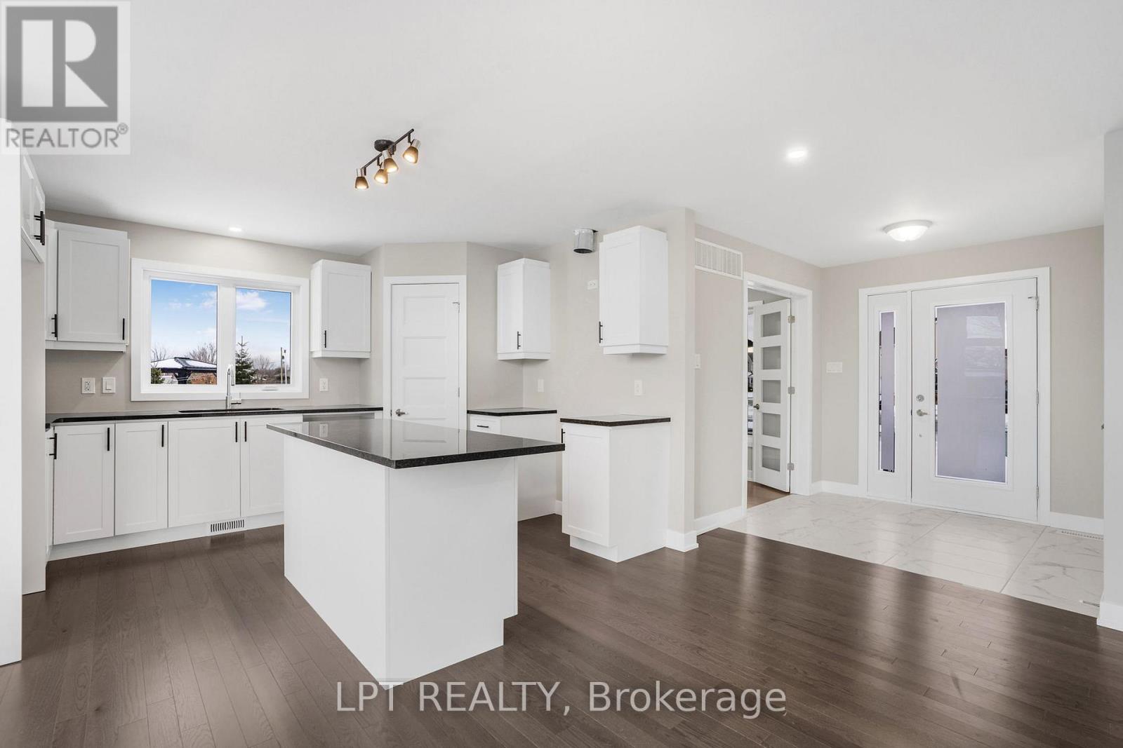 945 Katia Street, The Nation, Ontario  K0A 2M0 - Photo 10 - X12853770