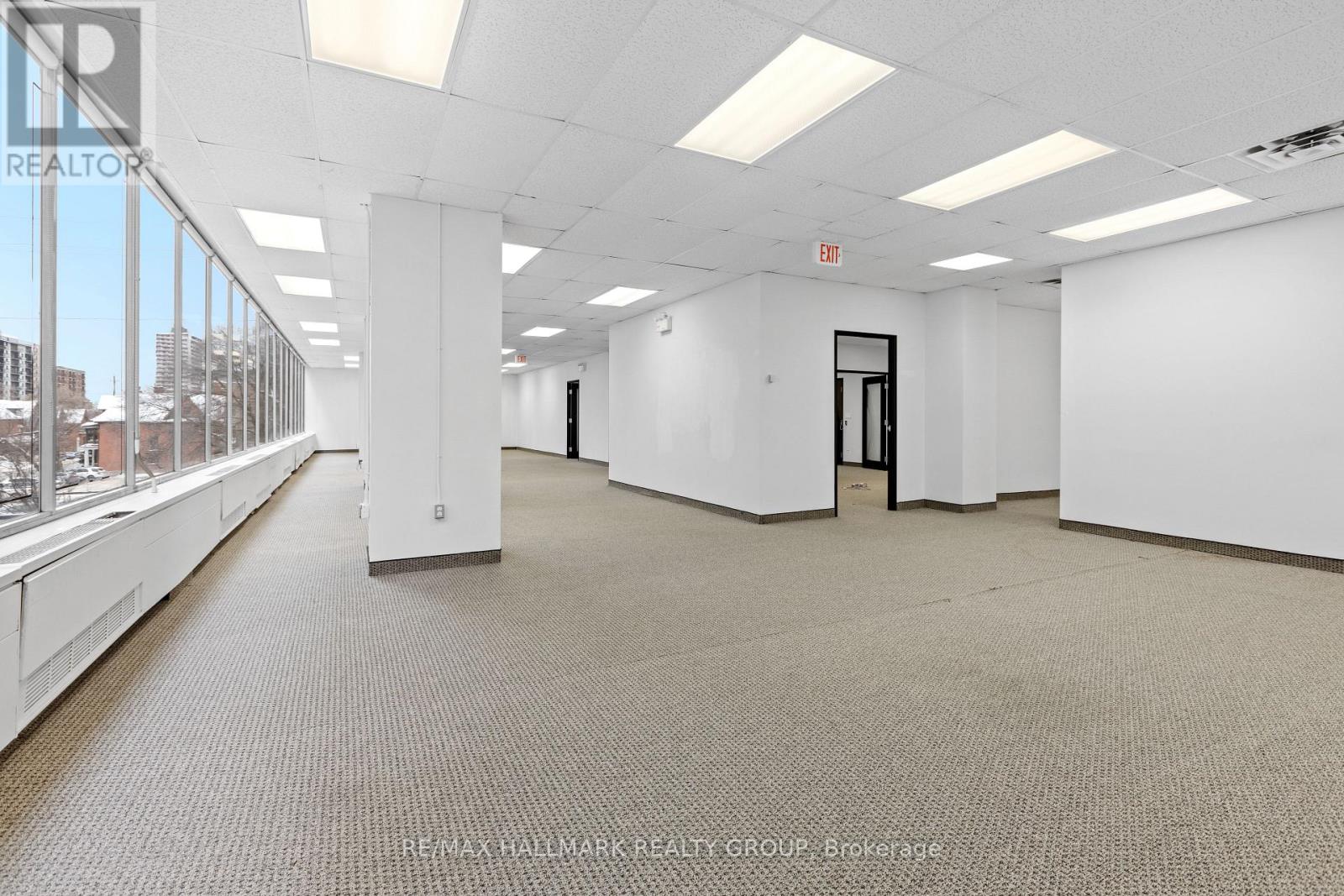 312 - 225 Metcalfe Street, Ottawa, Ontario  K2P 1P9 - Photo 2 - X12855804