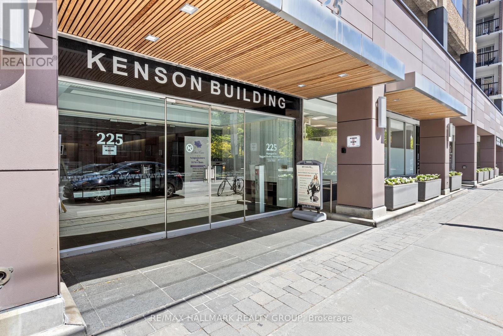 312 - 225 Metcalfe Street, Ottawa, Ontario  K2P 1P9 - Photo 8 - X12855804