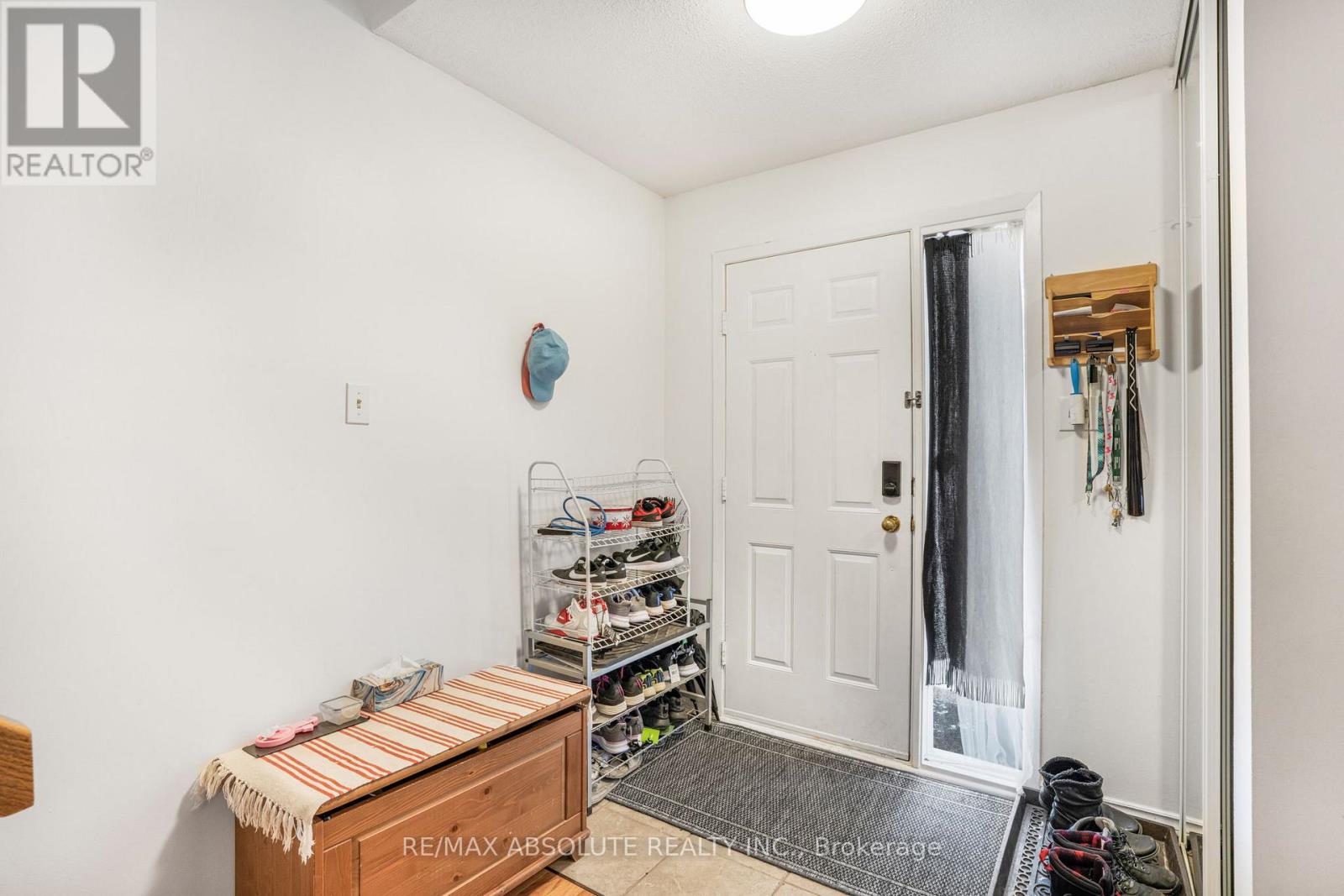 677 Mathieu Way, Ottawa, Ontario  K4A 2R6 - Photo 3 - X12858466