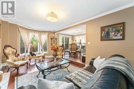 160 Sai Crescent, Ottawa, Ontario  K1G 5P2 - Photo 13 - X12858690