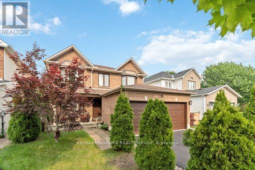 160 Sai Crescent, Ottawa, Ontario  K1G 5P2 - Photo 2 - X12858690