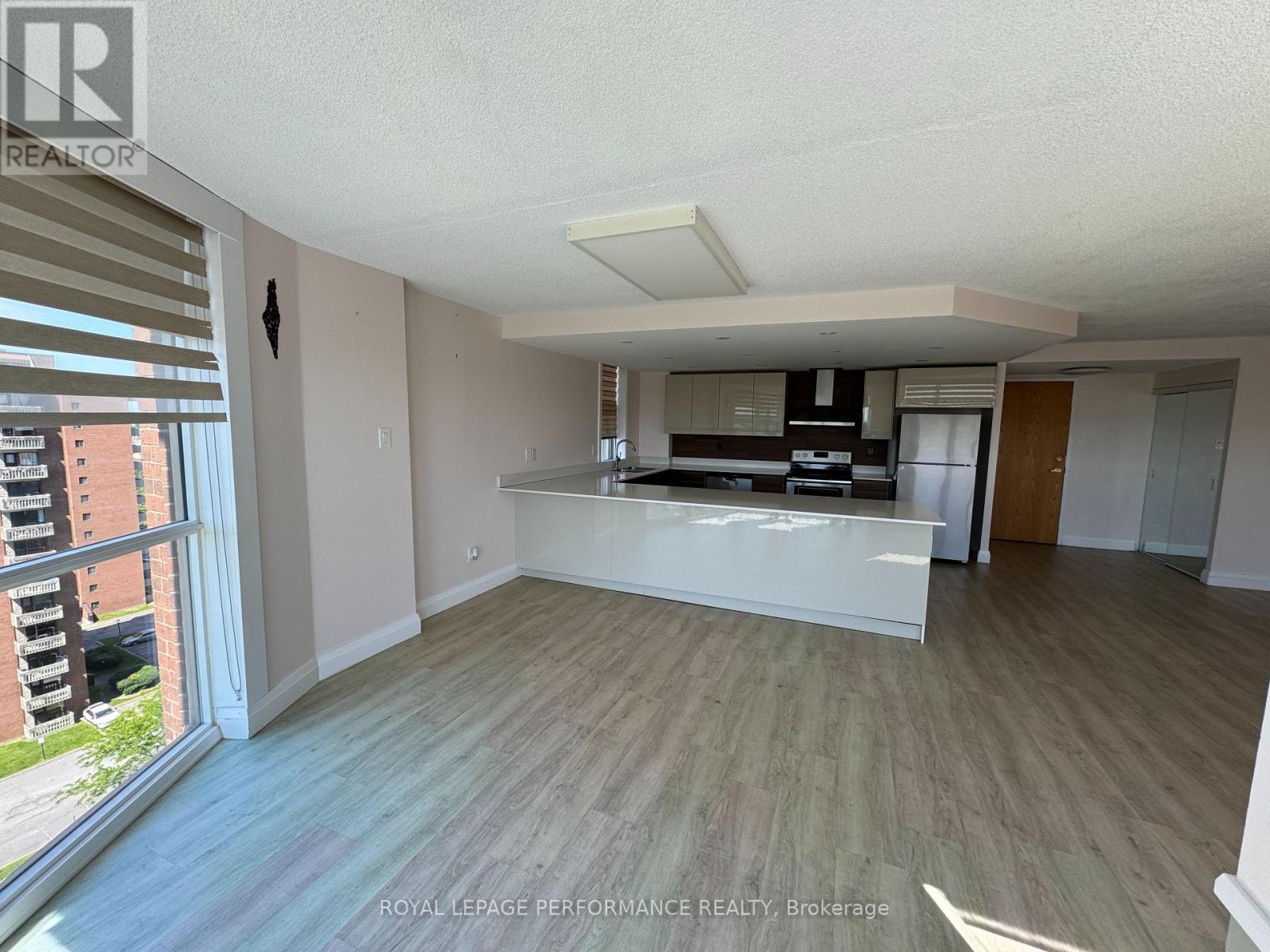 1209 - 2760 Carousel Crescent, Ottawa, Ontario  K1T 2N4 - Photo 8 - X12858810