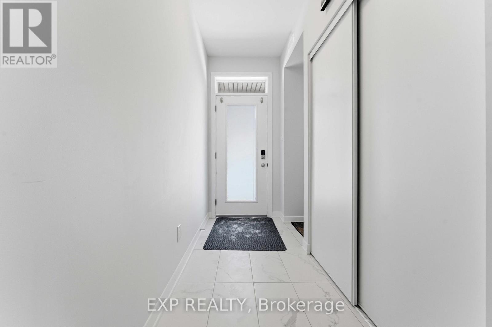 116 Parnian Private, Ottawa, Ontario  K2J 4H7 - Photo 5 - X12859596