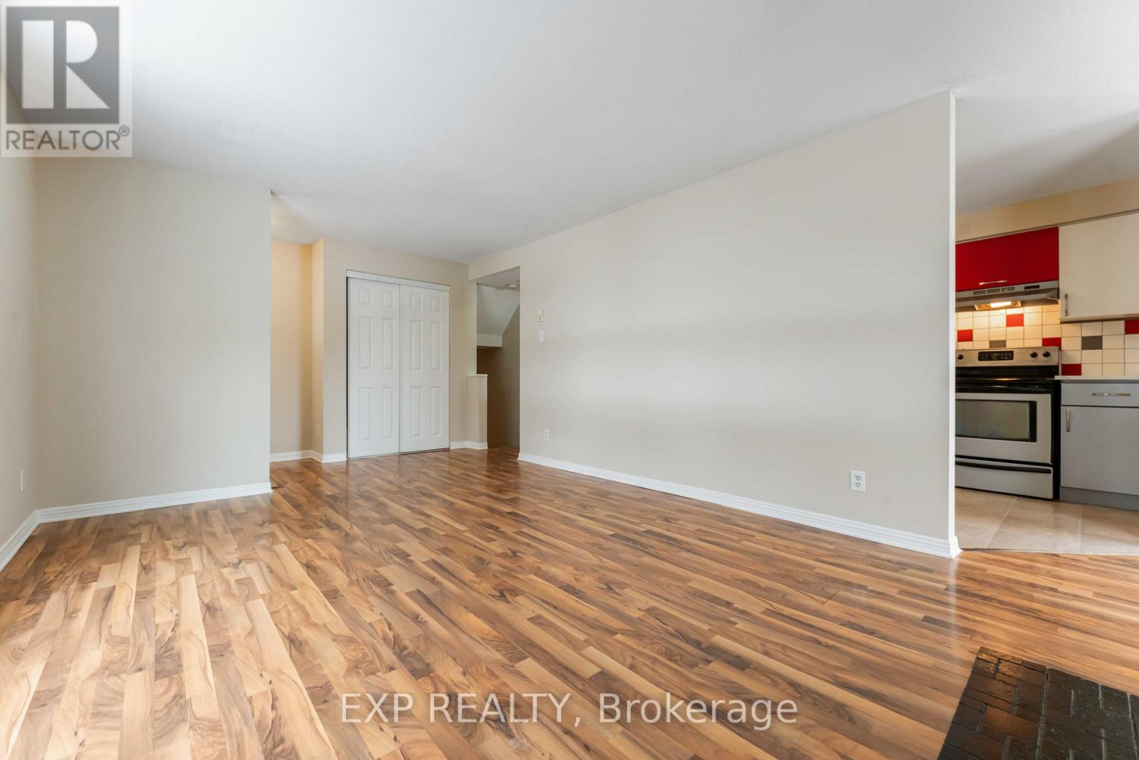 45a - 802 St. Andre Drive, Ottawa, Ontario  K1C 4R3 - Photo 11 - X12860044