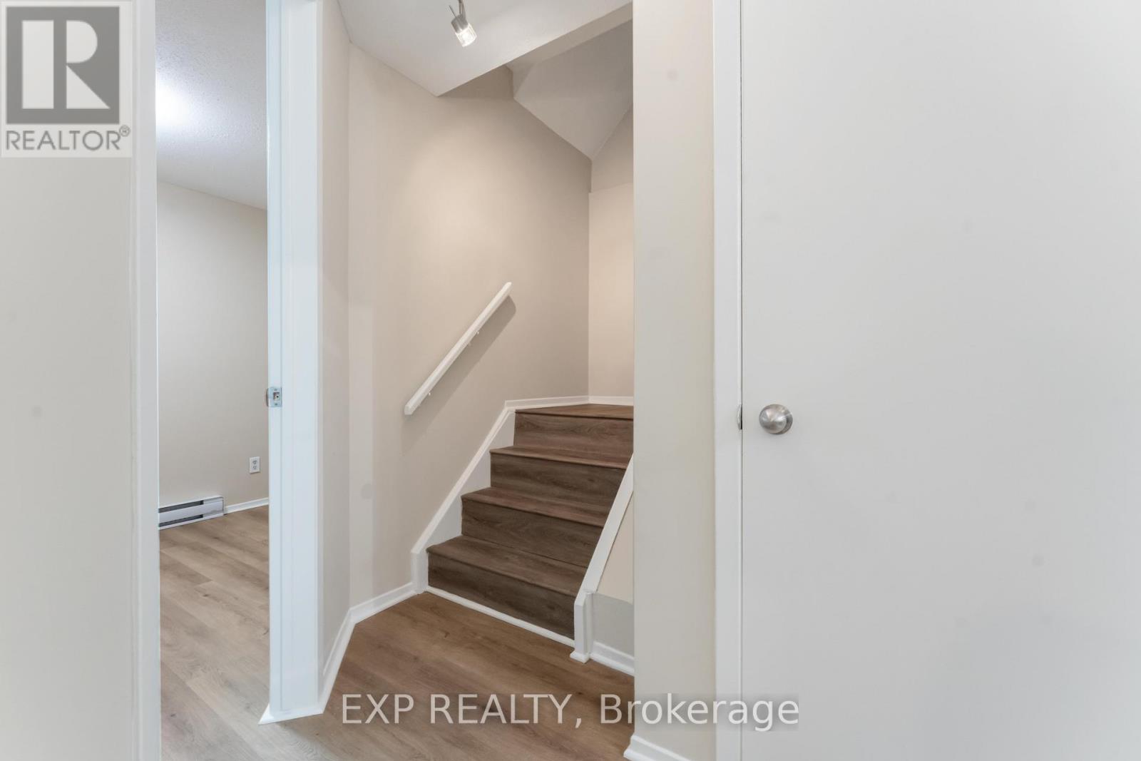 45a - 802 St. Andre Drive, Ottawa, Ontario  K1C 4R3 - Photo 31 - X12860044