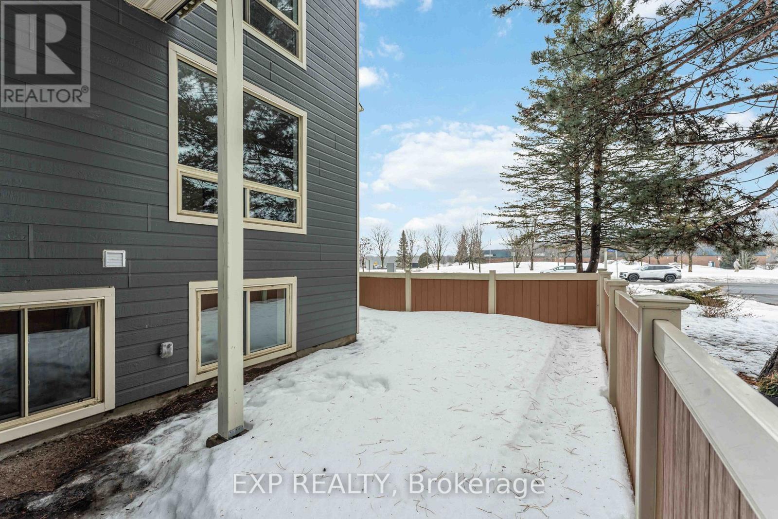 45a - 802 St. Andre Drive, Ottawa, Ontario  K1C 4R3 - Photo 36 - X12860044