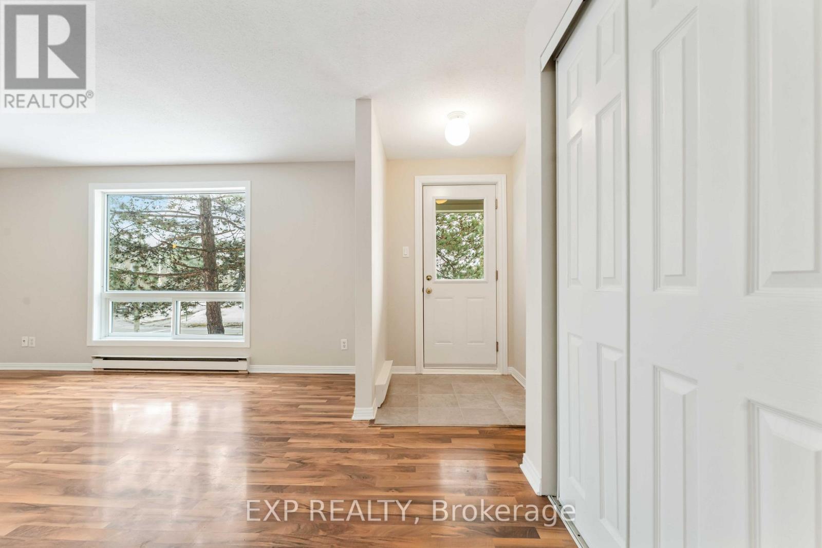 45a - 802 St. Andre Drive, Ottawa, Ontario  K1C 4R3 - Photo 8 - X12860044