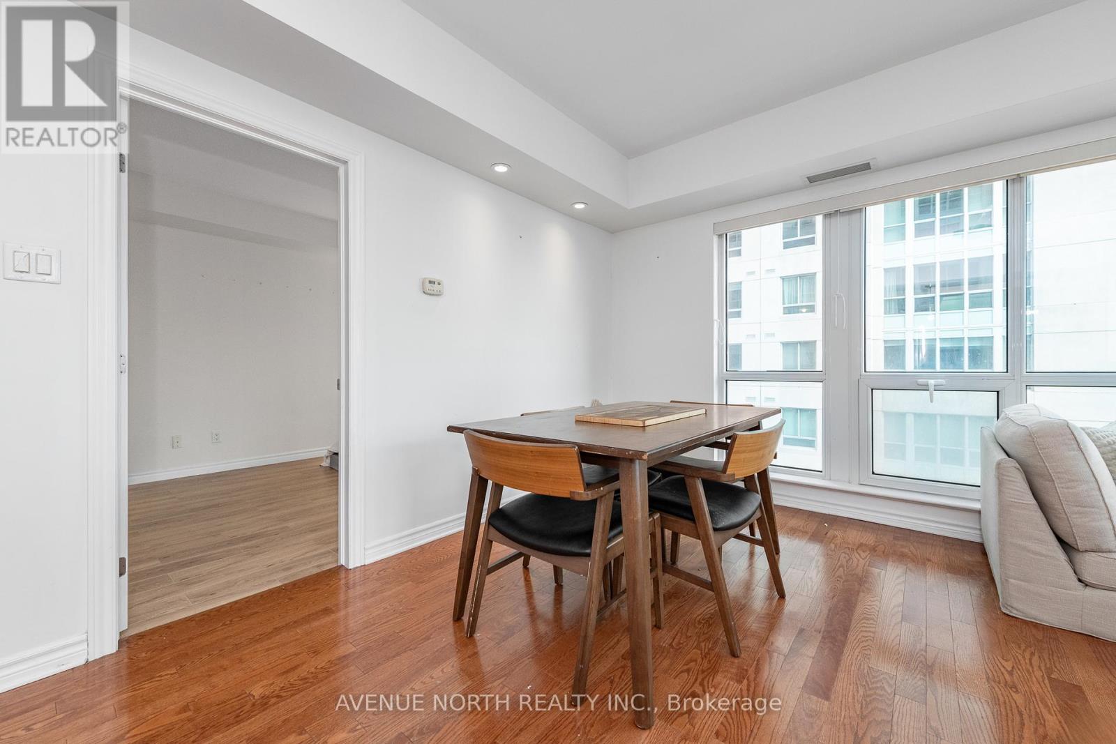 912 - 200 Rideau Street, Ottawa, Ontario  K1N 5Y1 - Photo 15 - X12860564