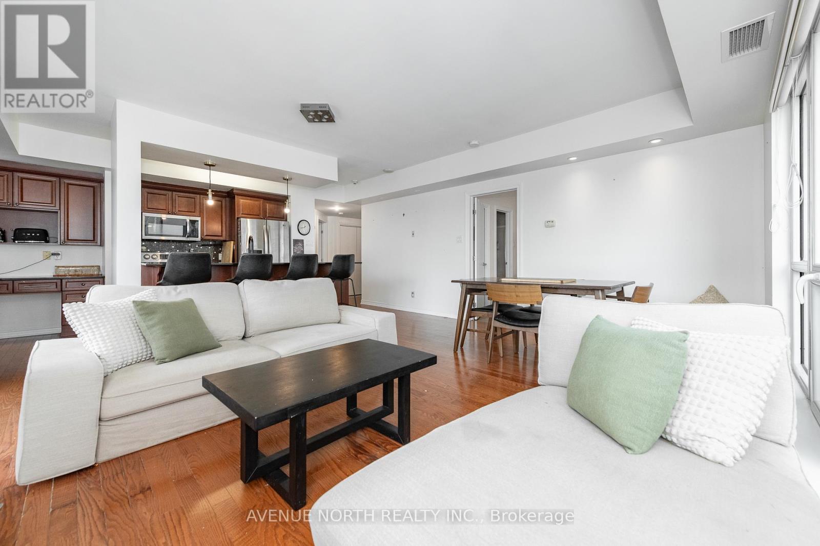 912 - 200 Rideau Street, Ottawa, Ontario  K1N 5Y1 - Photo 18 - X12860564