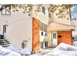 11C SONNET CRESCENT, Ottawa, Ontario