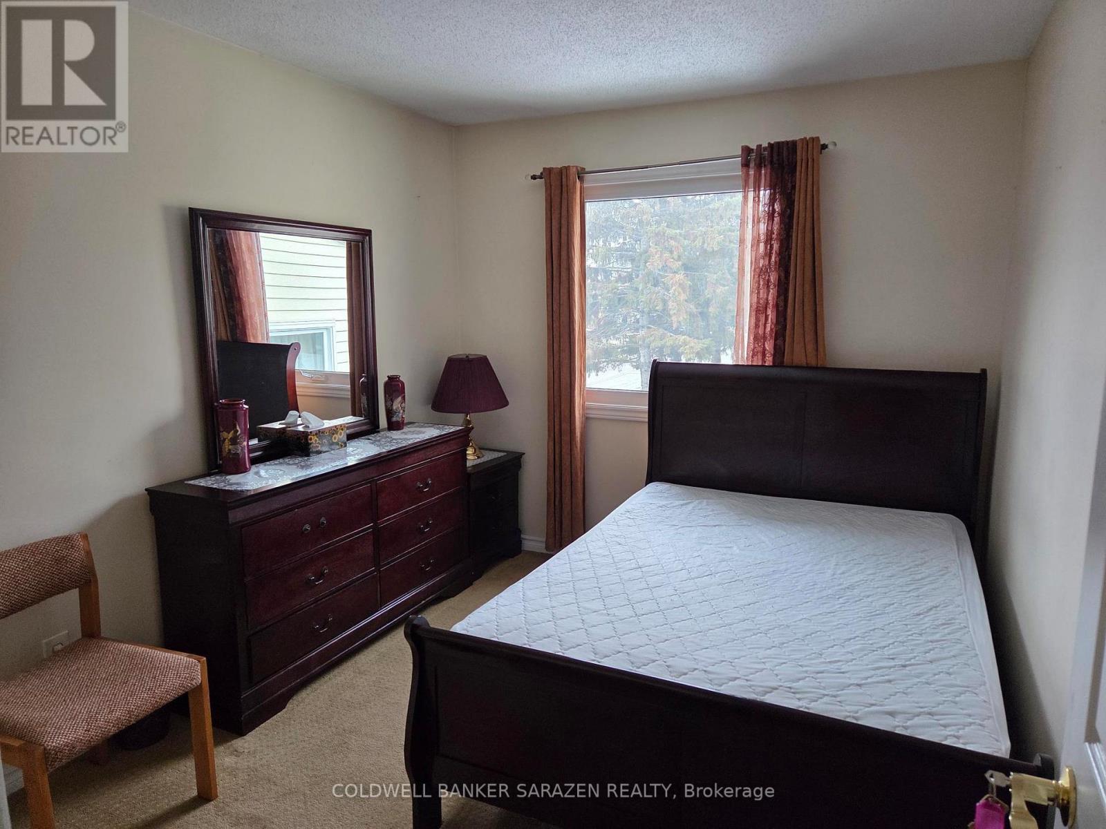 31 Dossetter Way, Ottawa, Ontario  K1G 4S3 - Photo 18 - X12862170