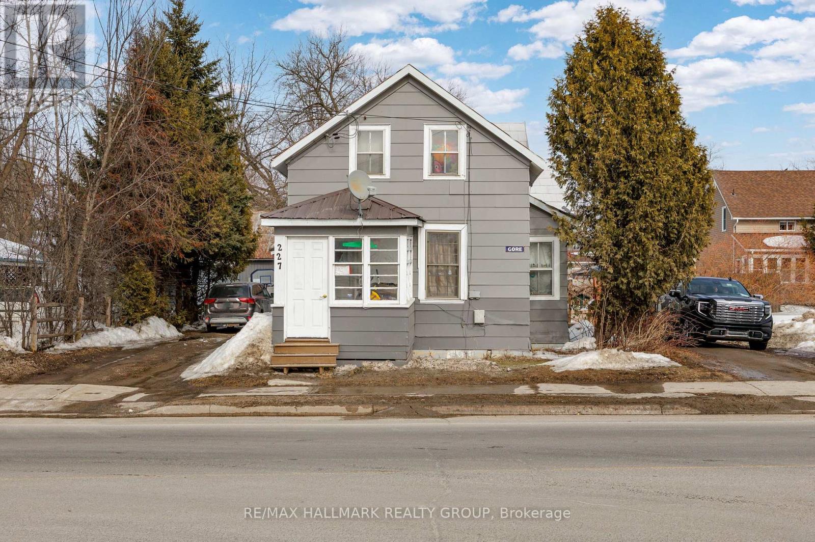 229 GORE STREET E, Perth, Ontario