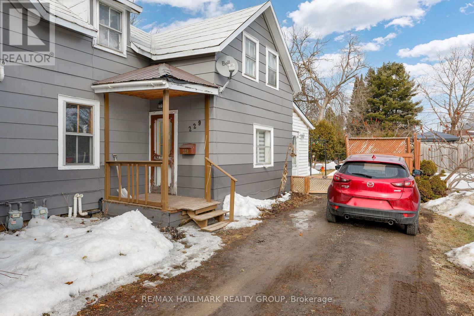 229 Gore Street E, Perth, Ontario  K7H 1K6 - Photo 3 - X12862550