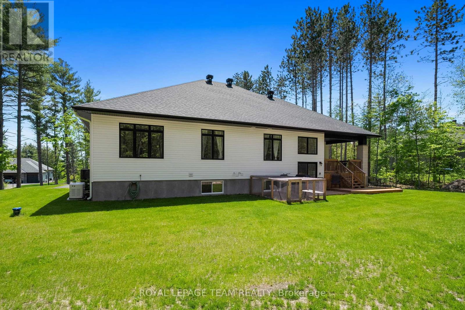 190 Raymond Luhta Crescent, Mcnab/braeside, Ontario  K7S 3G8 - Photo 36 - X12862894