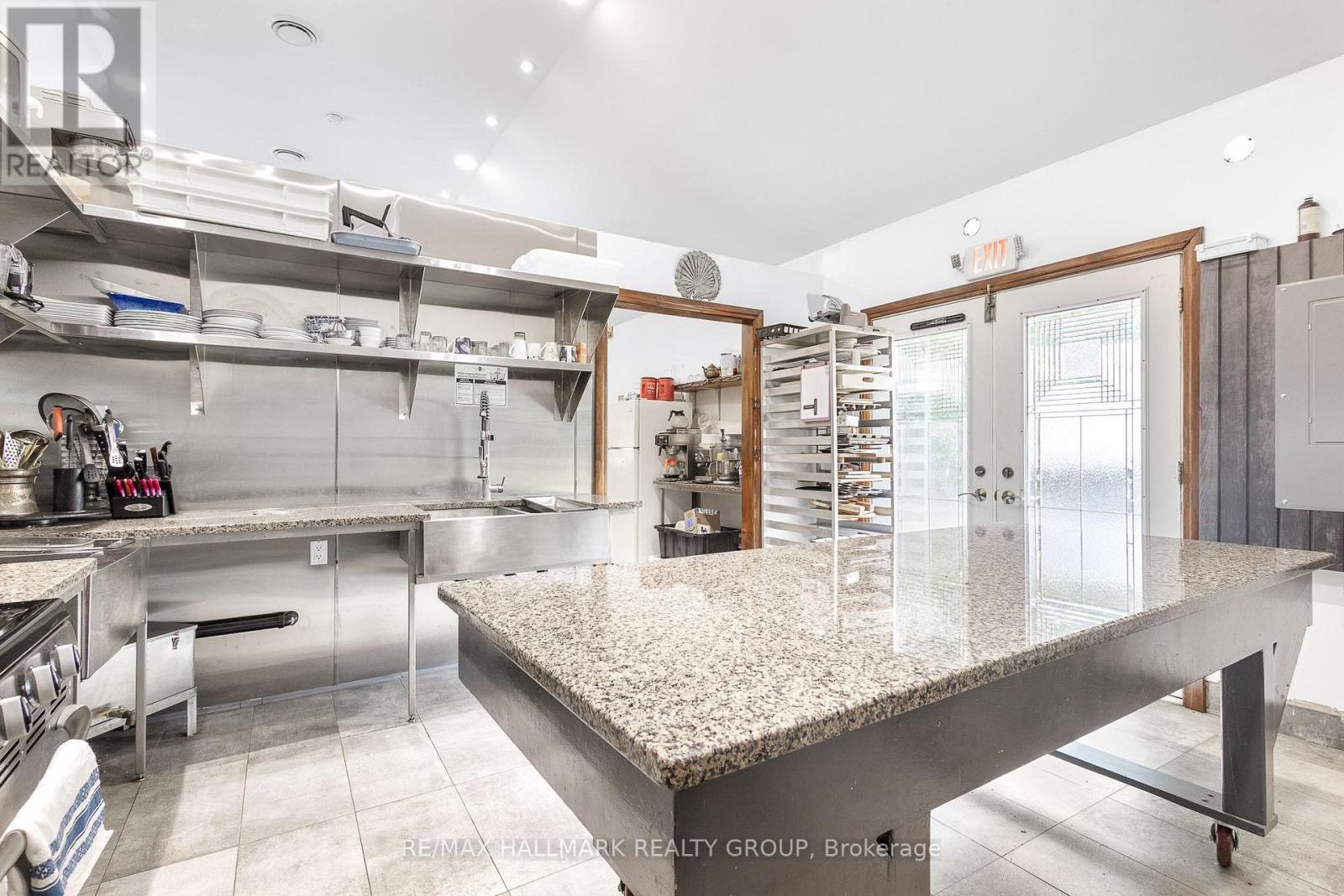3838 Kenyon Dam Road, North Glengarry, Ontario  K0C 1A0 - Photo 12 - X12864344
