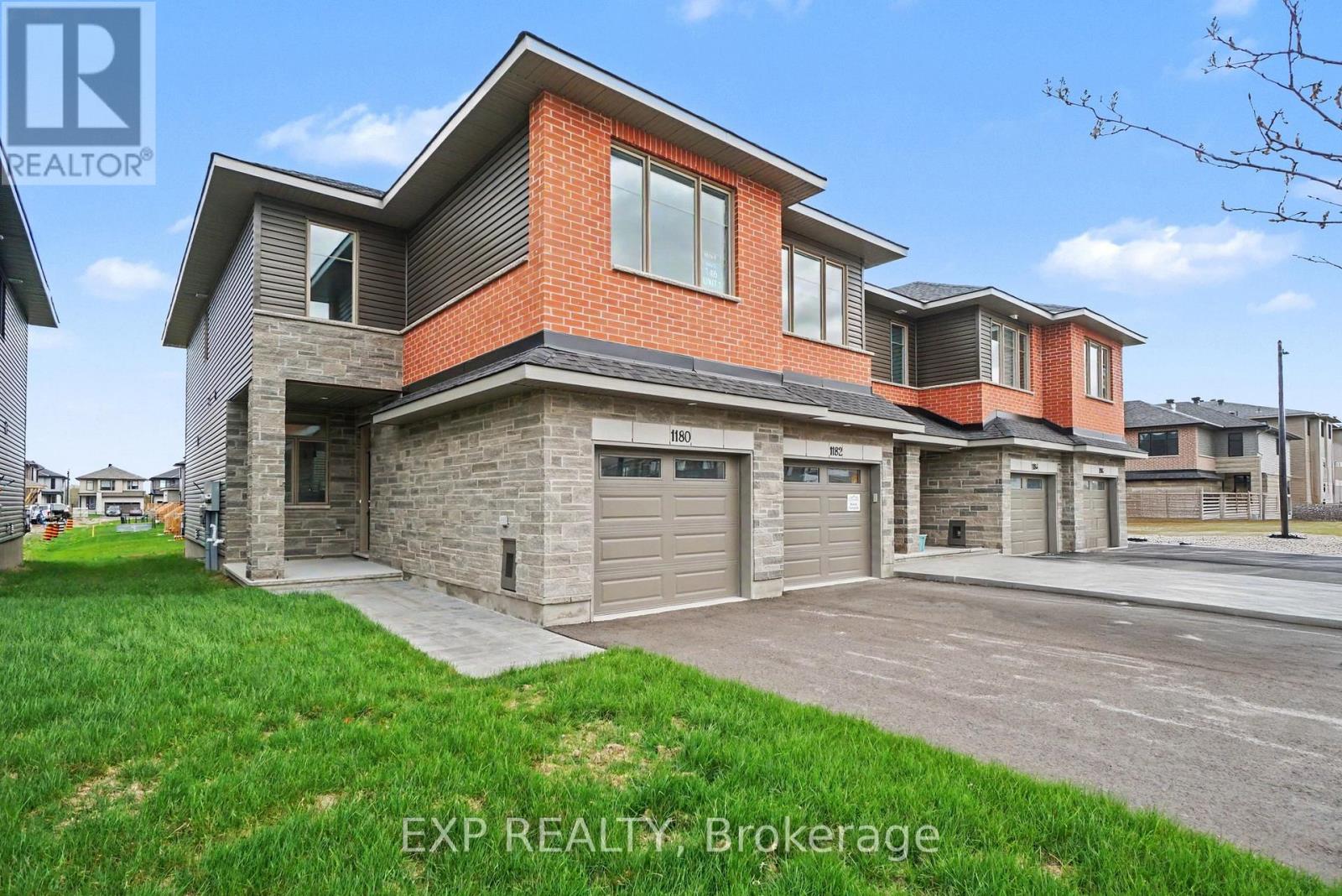 1180 Cope Drive, Ottawa, Ontario  K2S 3C4 - Photo 1 - X12868250