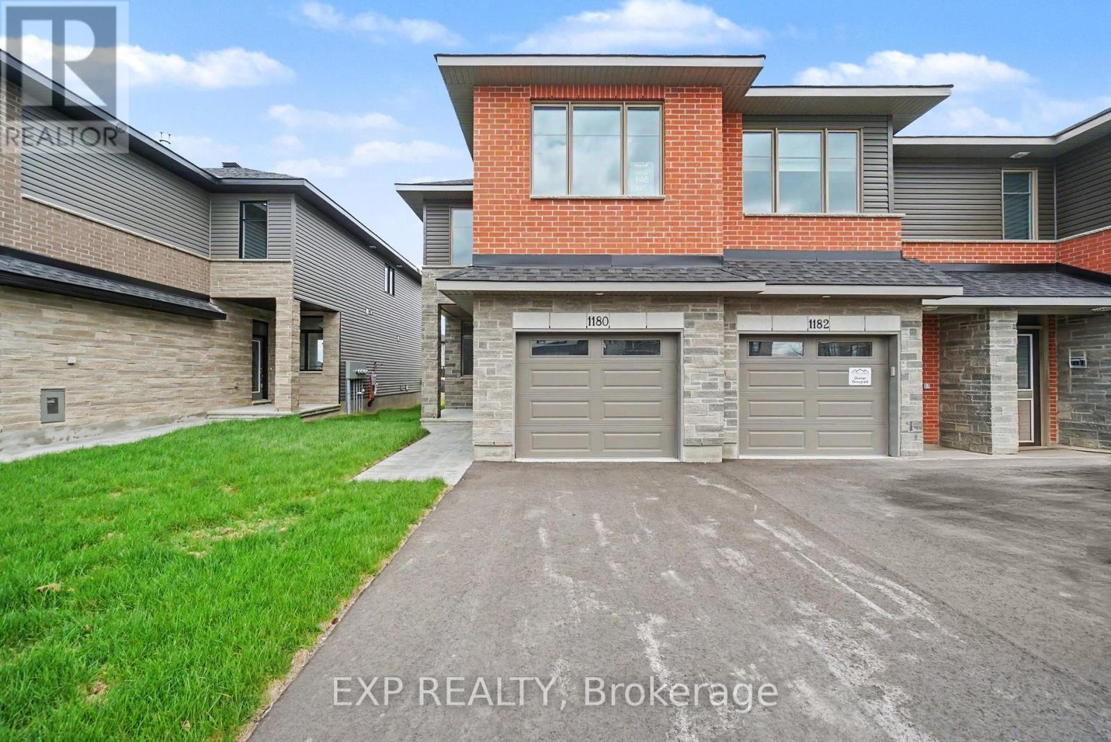 1180 Cope Drive, Ottawa, Ontario  K2S 3C4 - Photo 2 - X12868250
