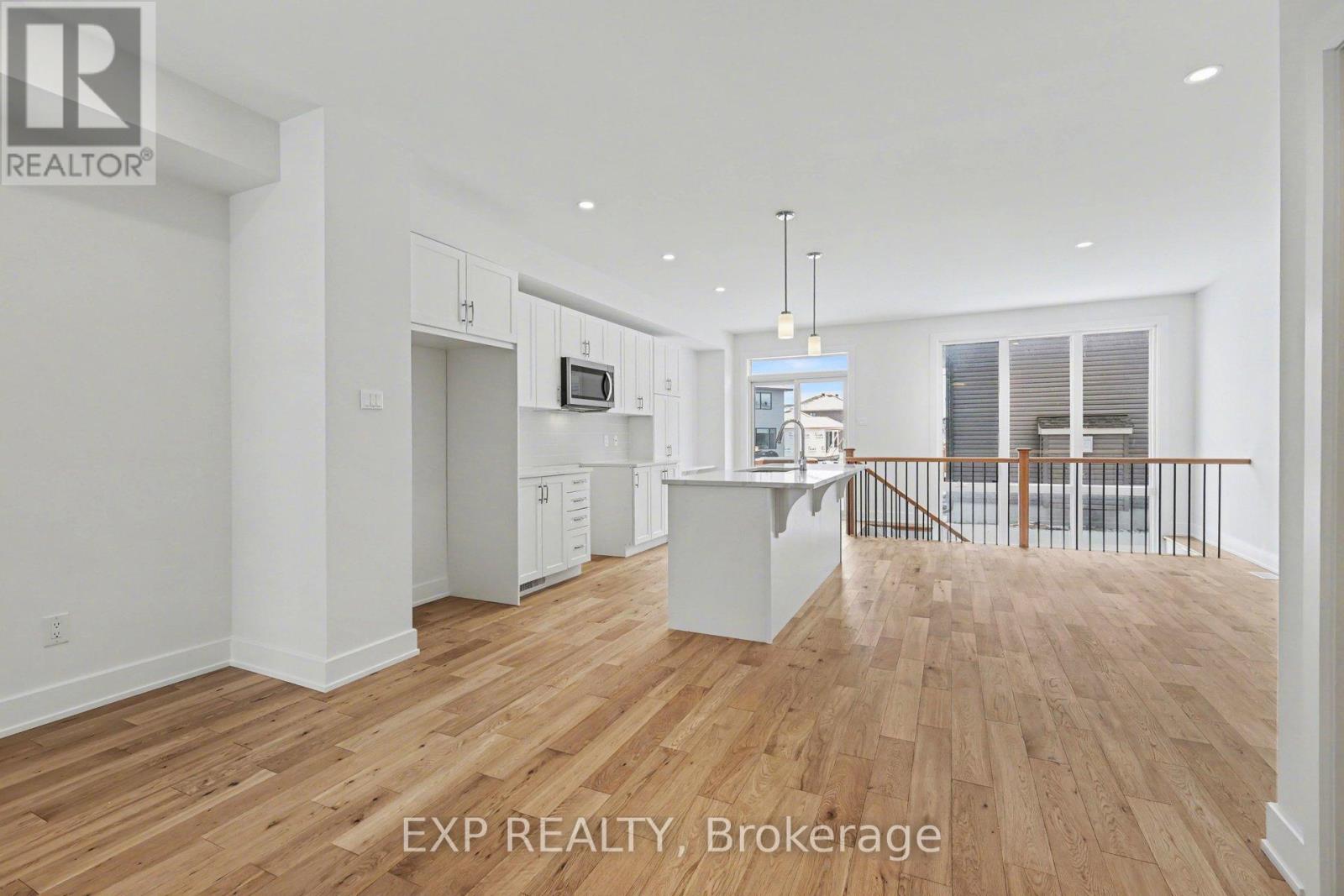 1180 Cope Drive, Ottawa, Ontario  K2S 3C4 - Photo 7 - X12868250