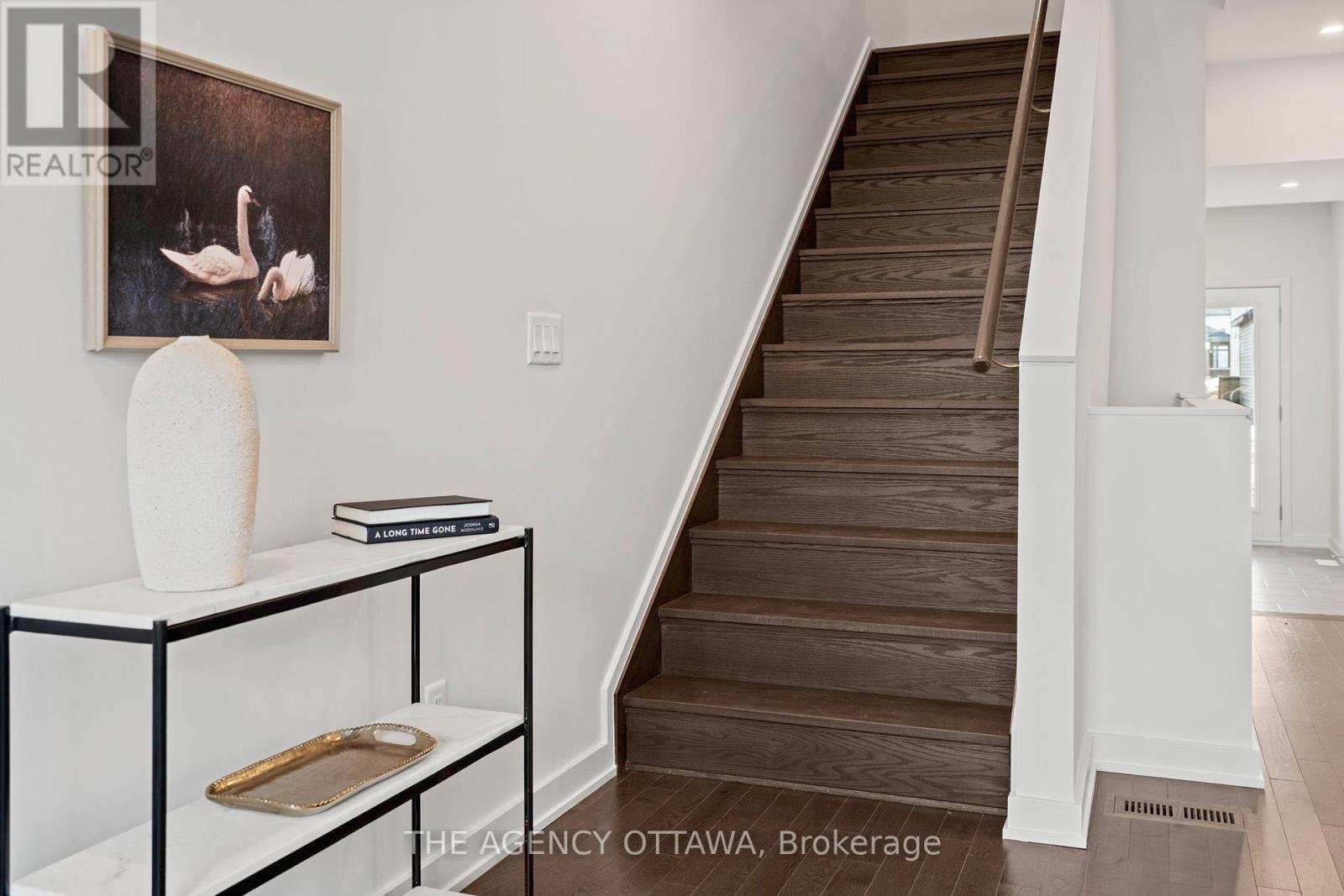 267 Apricot Street, Ottawa, Ontario  K1X 0K1 - Photo 16 - X12869024