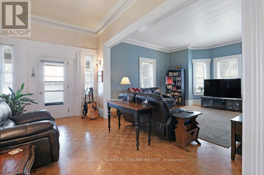 81 Lakeshore Drive, South Dundas, Ontario  K0C 1X0 - Photo 7 - X12870366
