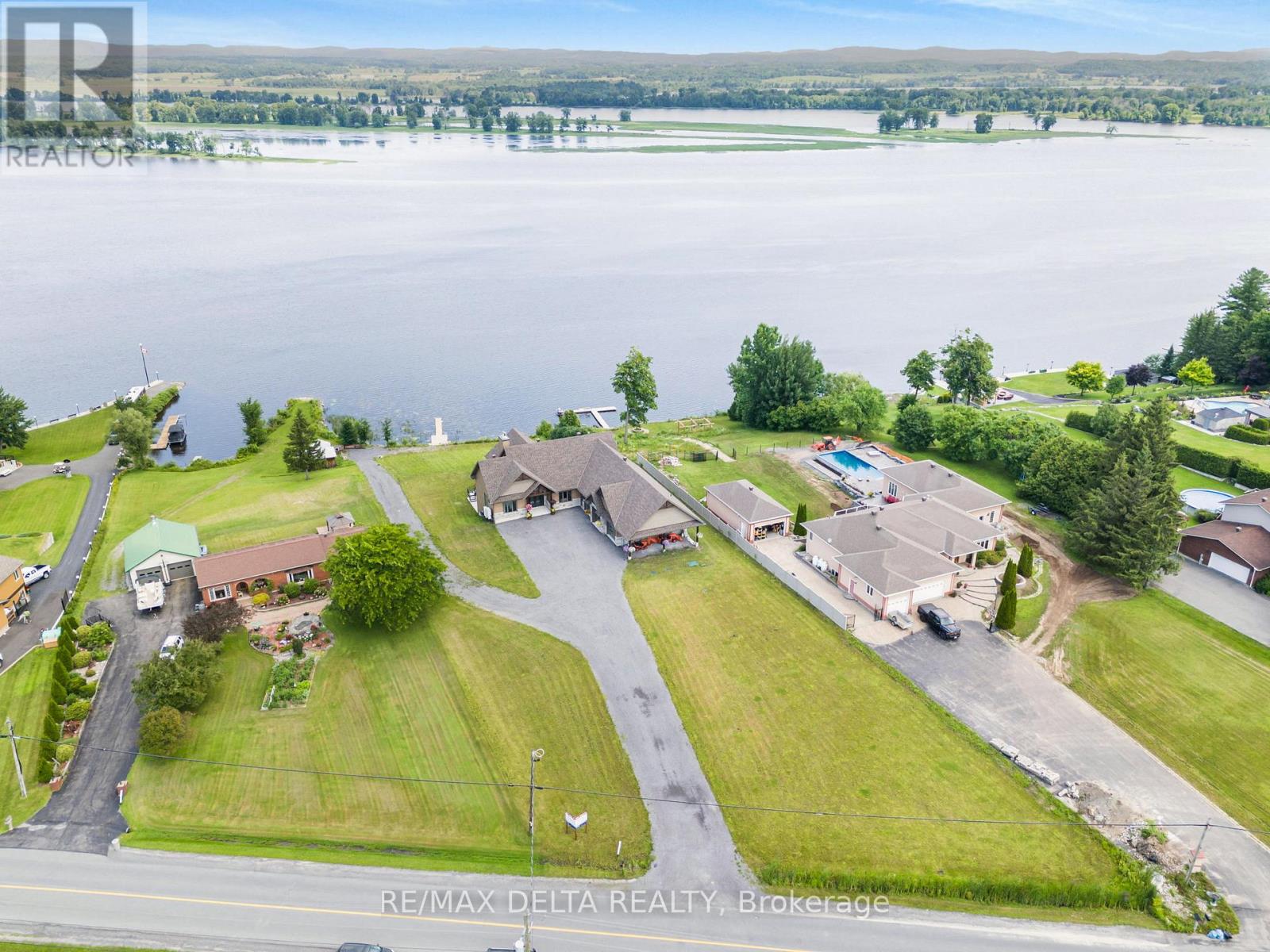3815 Old Highway 17 Road, Clarence-Rockland, Ontario  K4K 1W2 - Photo 47 - X12870708