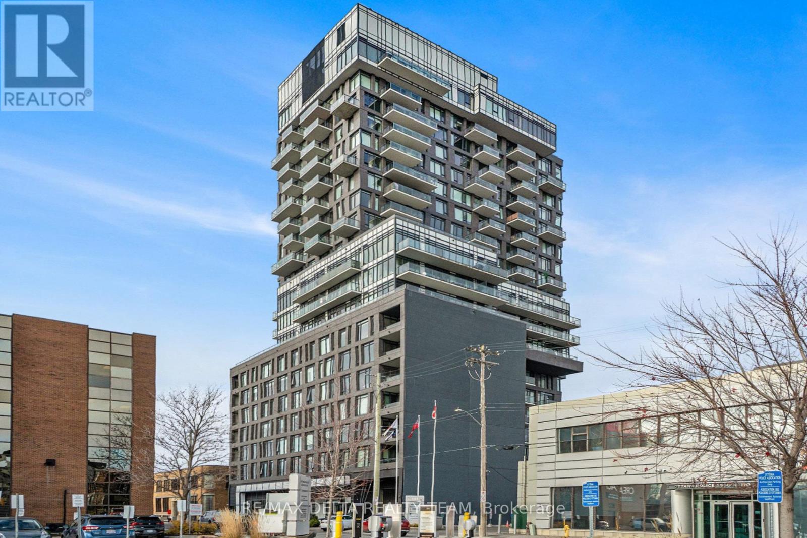 207 - 203 Catherine Street, Ottawa, Ontario  K2J 1J5 - Photo 2 - X12872372