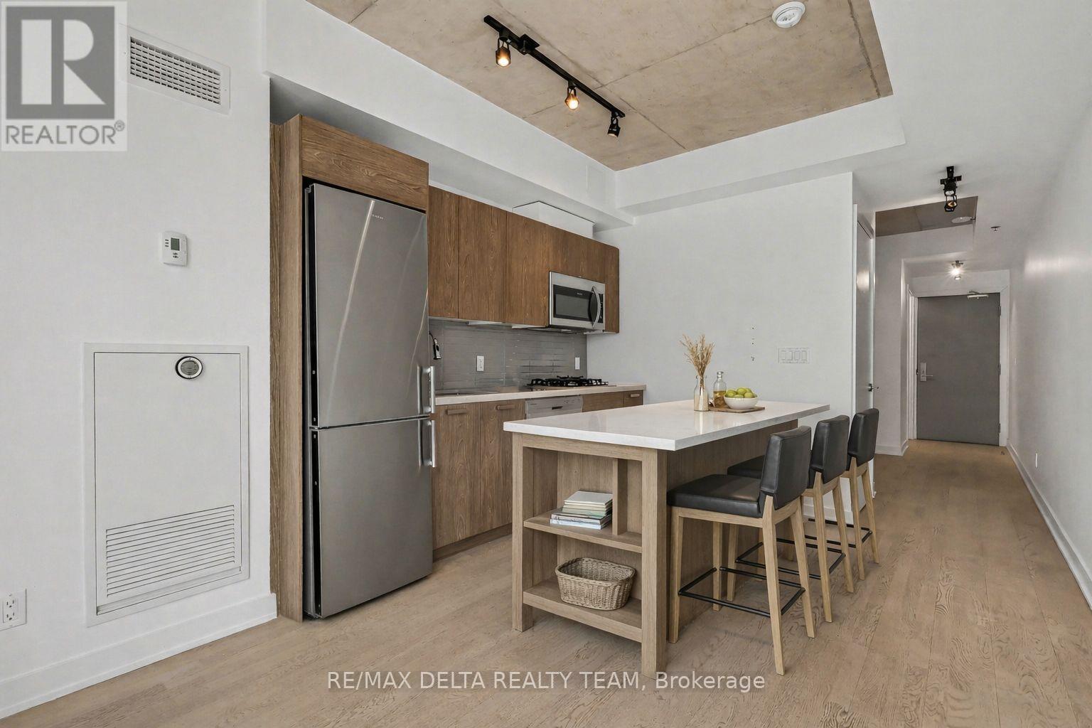207 - 203 Catherine Street, Ottawa, Ontario  K2J 1J5 - Photo 3 - X12872372