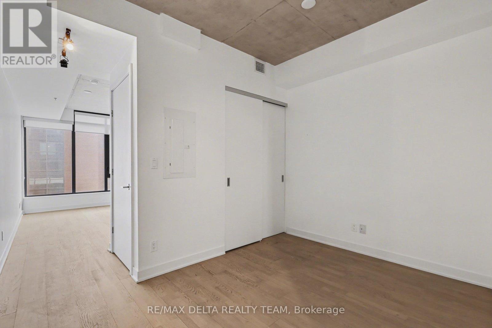 207 - 203 Catherine Street, Ottawa, Ontario  K2J 1J5 - Photo 8 - X12872372