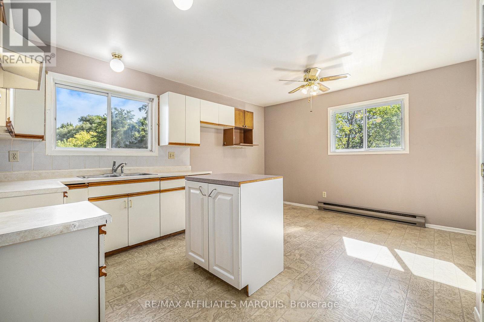 71 Stephen Street, Smiths Falls, Ontario  K7A 1K7 - Photo 12 - X12873084