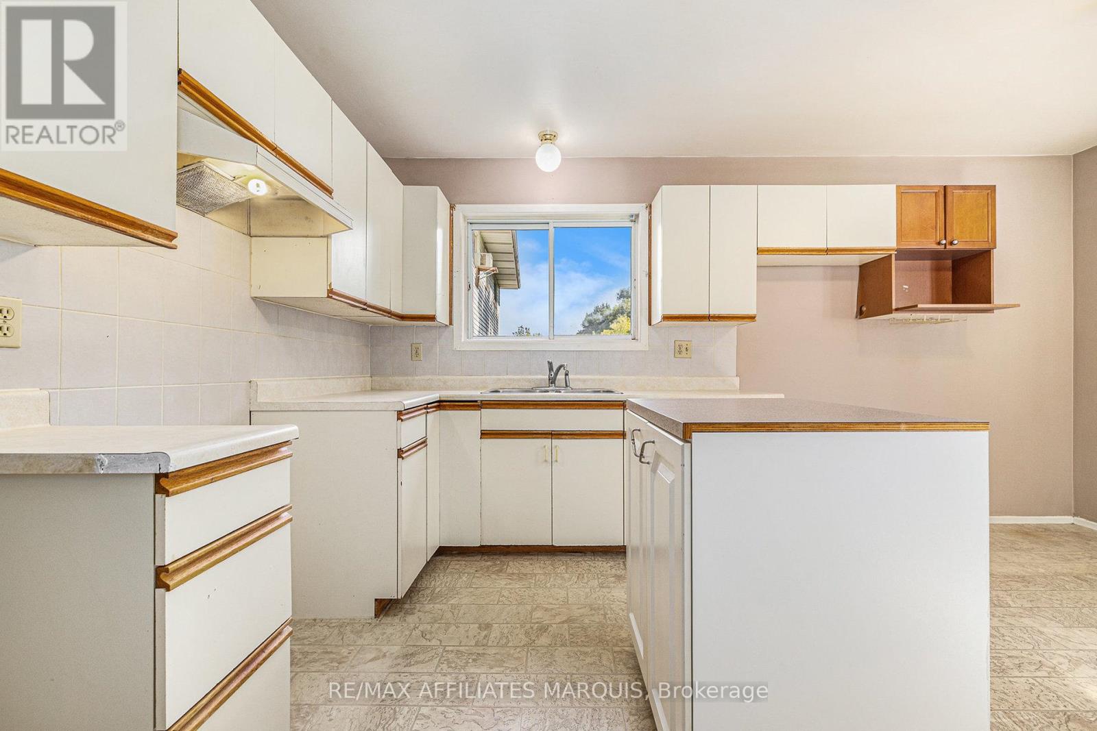 71 Stephen Street, Smiths Falls, Ontario  K7A 1K7 - Photo 17 - X12873084