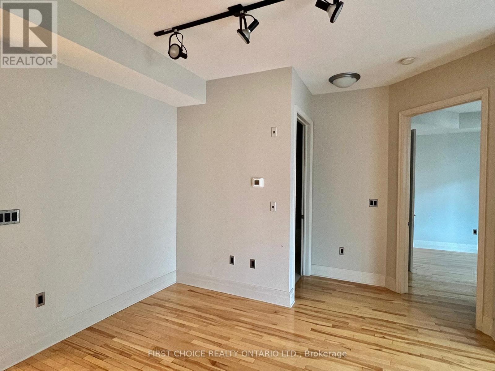 805 - 375 Lisgar Street, Ottawa, Ontario  K2P 0E3 - Photo 9 - X12873404