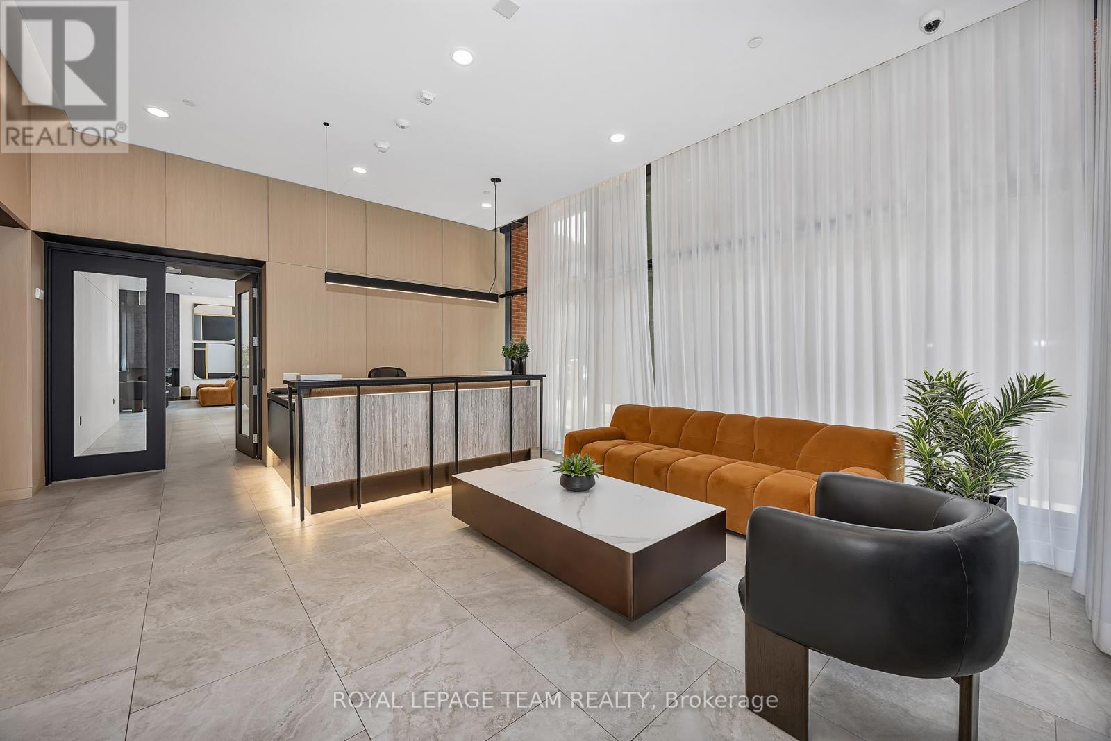 210 - 10 James Street, Ottawa, Ontario  K2P 1T2 - Photo 4 - X12873460