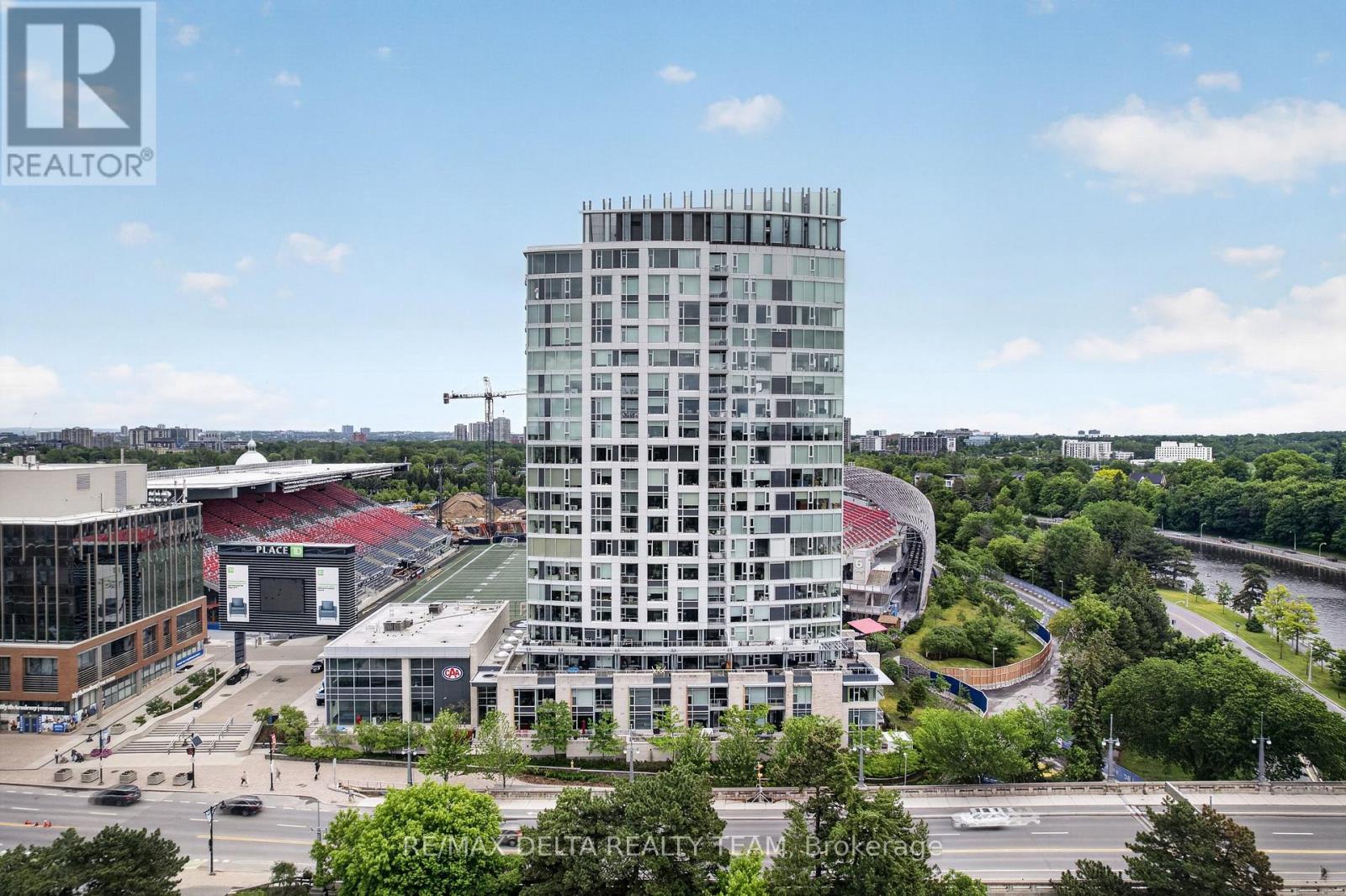 307 - 1035 Bank Street, Ottawa, Ontario  K1S 3W9 - Photo 2 - X12874614