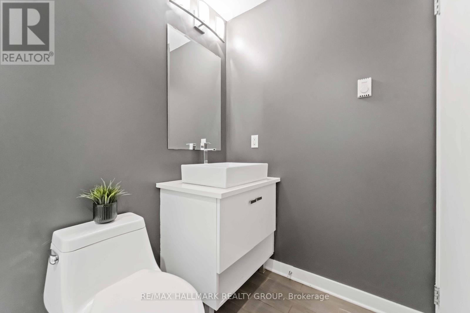 15 - 202 St Patrick Street, Ottawa, Ontario  K1N 5K3 - Photo 15 - X12875004