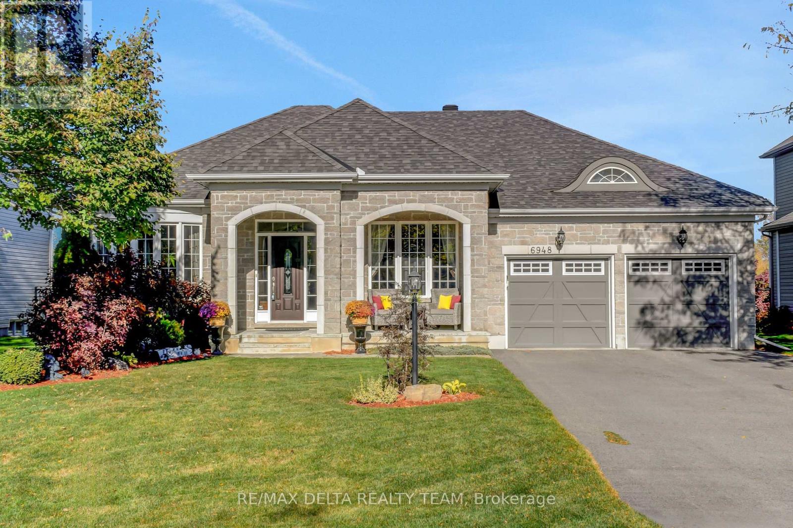 6948 MARY ANNE DRIVE, Ottawa, Ontario