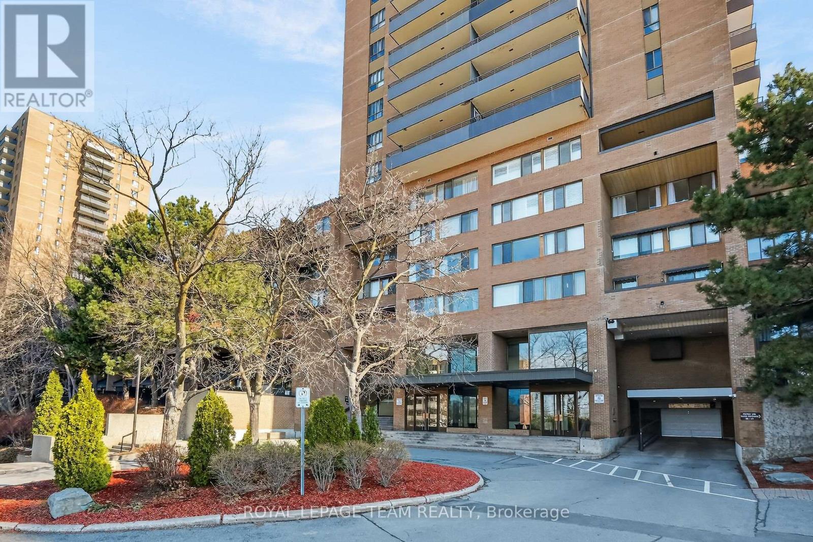 1809 - 515 St Laurent Boulevard S, Ottawa, Ontario  K1K 3X5 - Photo 3 - X12876140