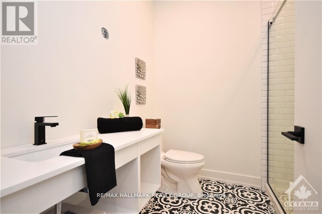 368 Chapel Street, Ottawa, Ontario  K1N 7Z6 - Photo 19 - X12876400