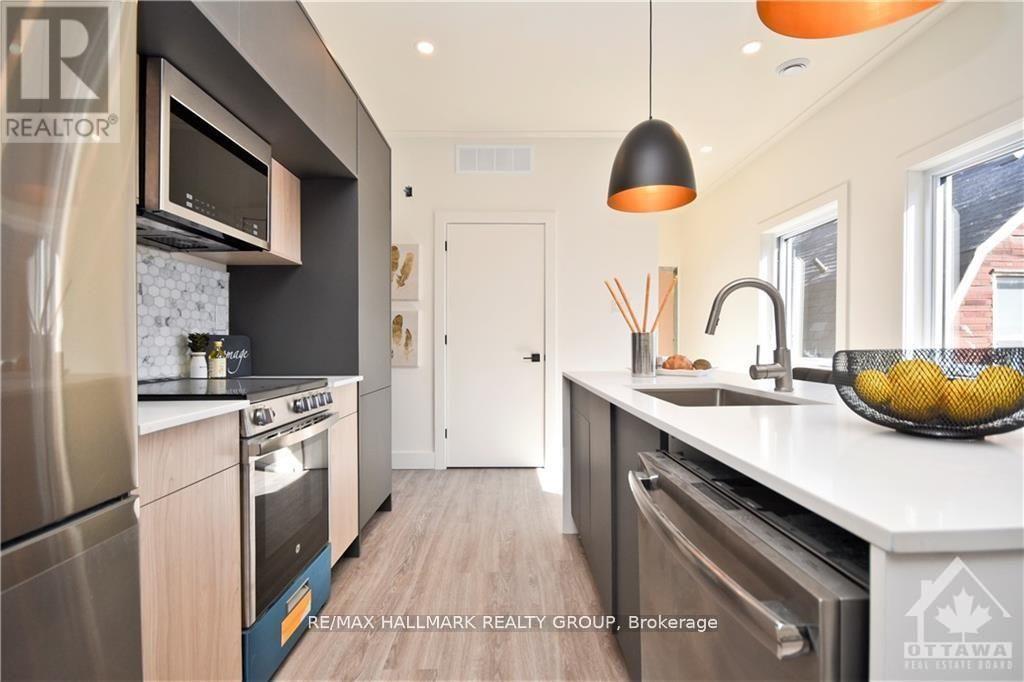 368 Chapel Street, Ottawa, Ontario  K1N 7Z6 - Photo 6 - X12876400
