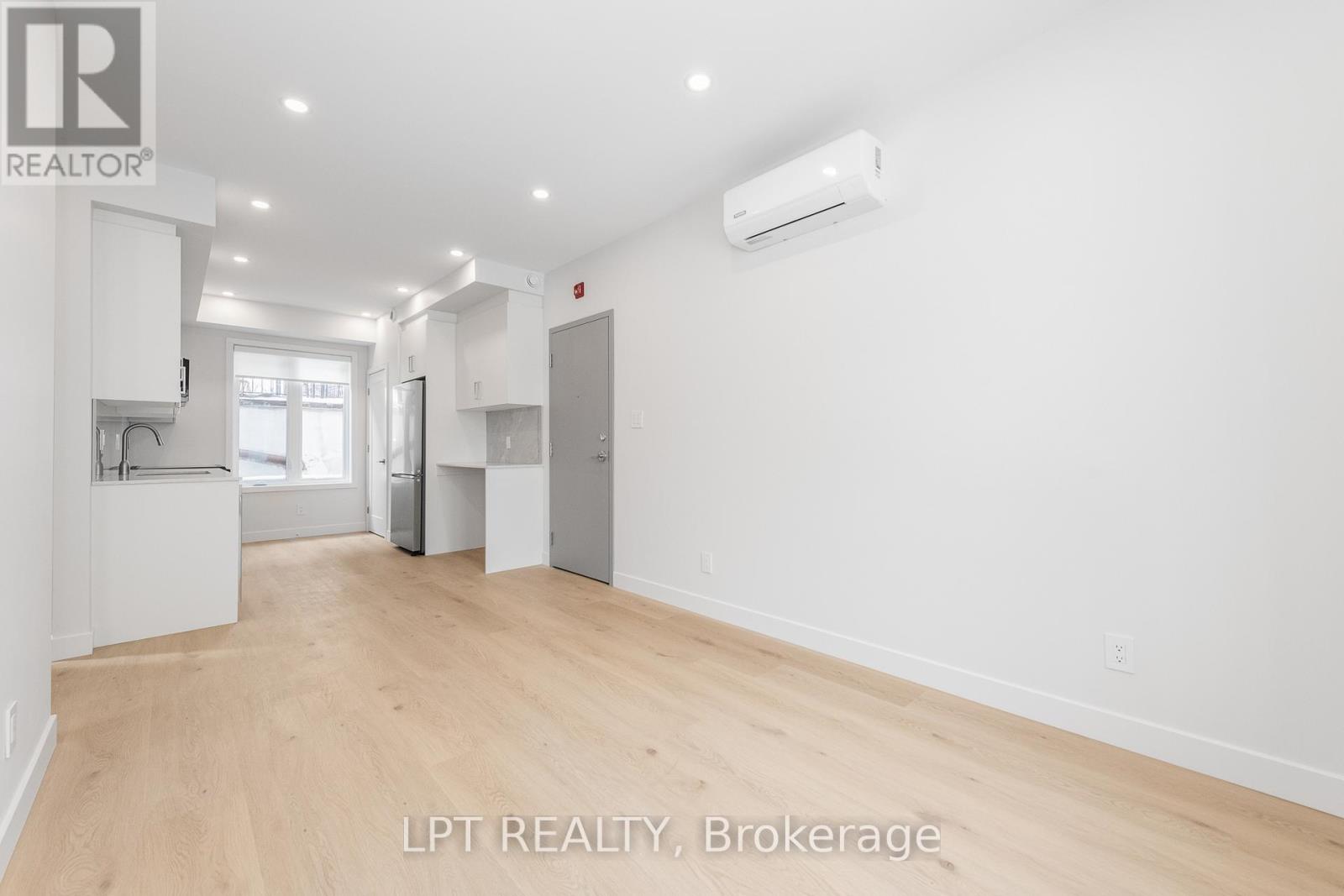 4 - 250 Shakespeare Street, Ottawa, Ontario  K1L 5M6 - Photo 10 - X12877264