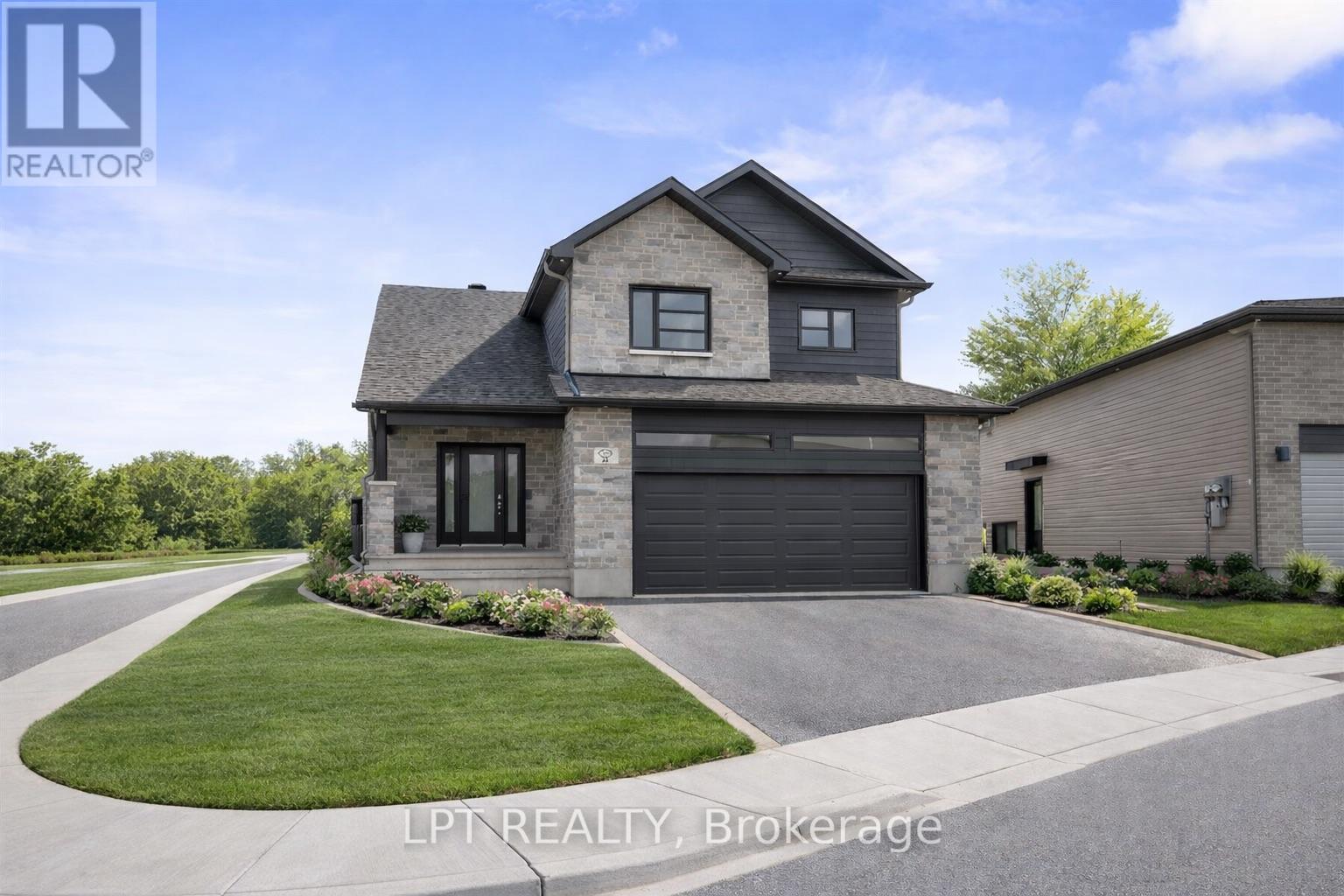 75 CHATEAUGUAY STREET, Russell, Ontario