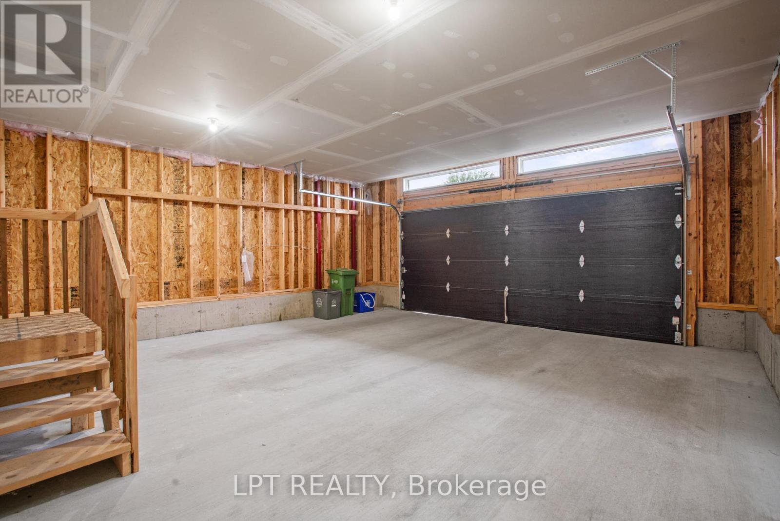 75 Chateauguay Street, Russell, Ontario  K0A 1W0 - Photo 6 - X12822910