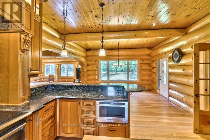 2467 Darling Road, Lanark Highlands, Ontario  K0A 1P0 - Photo 15 - X12880130