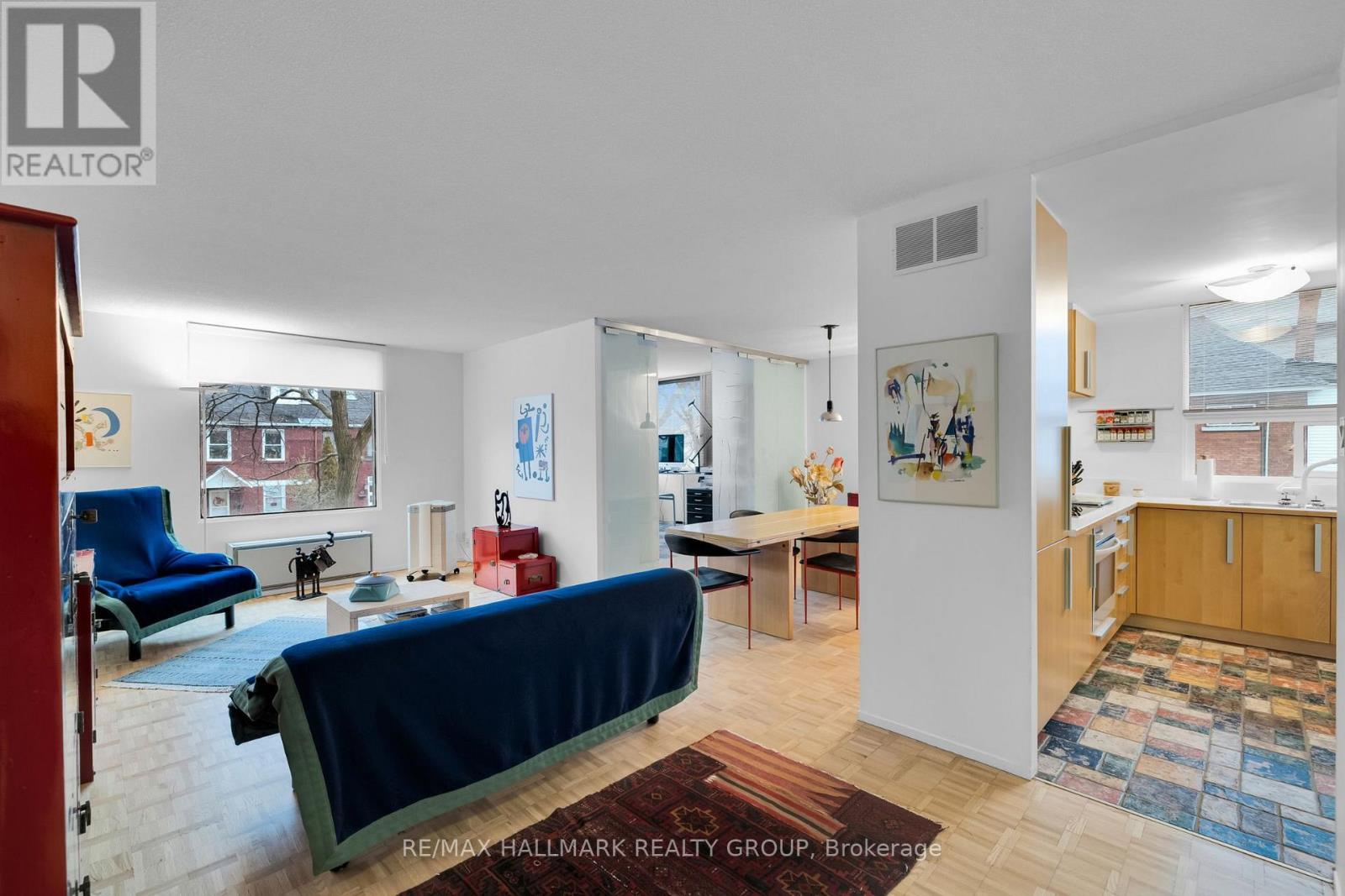 203 - 40 Arthur Street, Ottawa, Ontario  K1R 7T5 - Photo 2 - X12880160