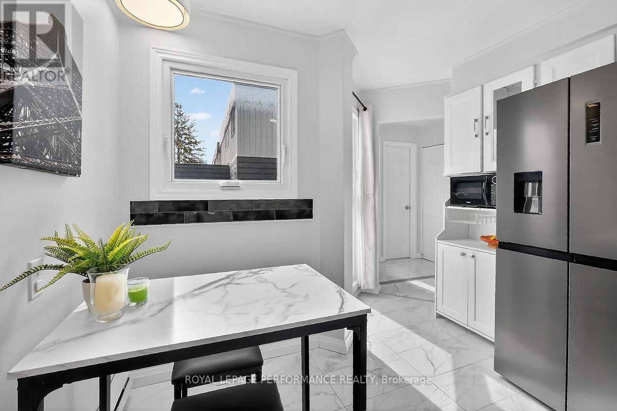 42 Compata Way, Ottawa, Ontario  K1B 4W9 - Photo 15 - X12881084